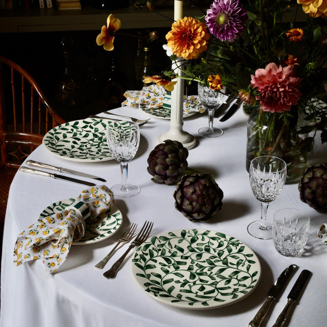 Green Scroll Dinner Plate